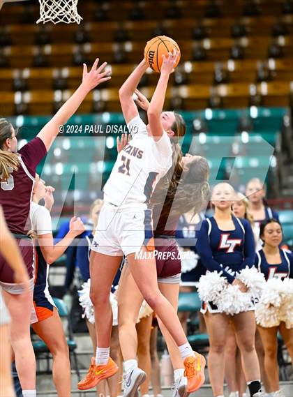 Thumbnail 1 in Legend vs. Horizon (CHSAA 6A Great 8) photogallery.