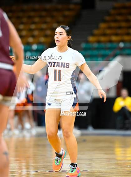 Thumbnail 3 in Legend vs. Horizon (CHSAA 6A Great 8) photogallery.