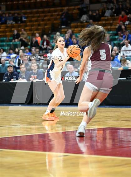 Thumbnail 3 in Legend vs. Horizon (CHSAA 6A Great 8) photogallery.