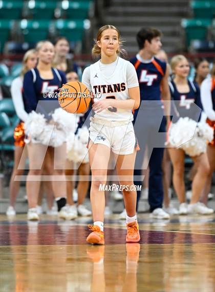 Thumbnail 1 in Legend vs. Horizon (CHSAA 6A Great 8) photogallery.