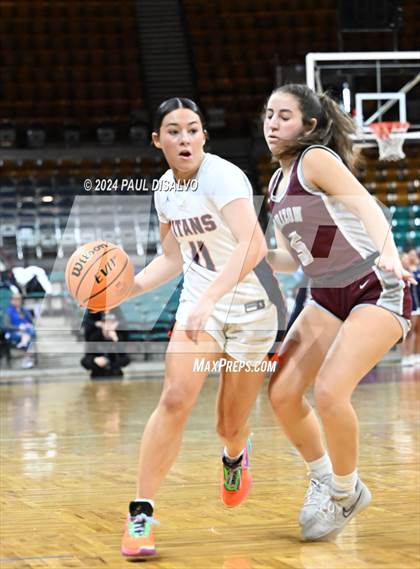 Thumbnail 2 in Legend vs. Horizon (CHSAA 6A Great 8) photogallery.