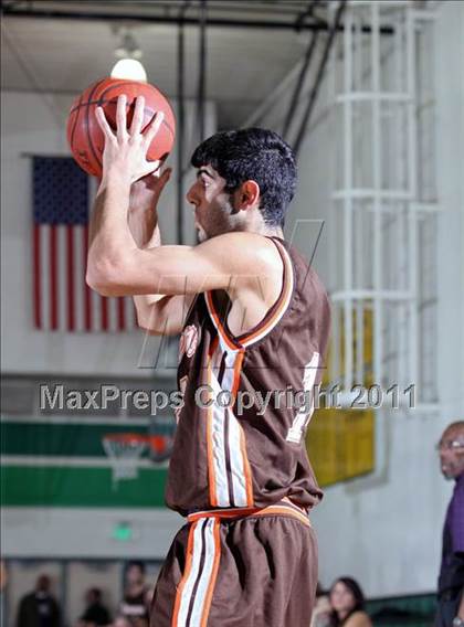 Thumbnail 2 in Grant vs. Valencia (Canyon Classic) photogallery.