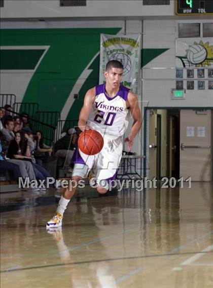 Thumbnail 3 in Grant vs. Valencia (Canyon Classic) photogallery.