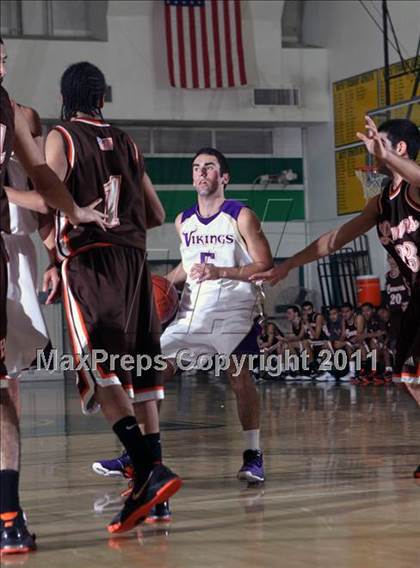 Thumbnail 2 in Grant vs. Valencia (Canyon Classic) photogallery.