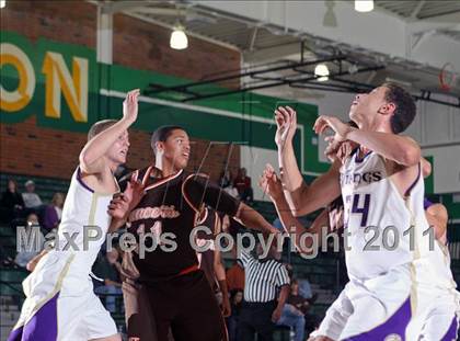 Thumbnail 2 in Grant vs. Valencia (Canyon Classic) photogallery.
