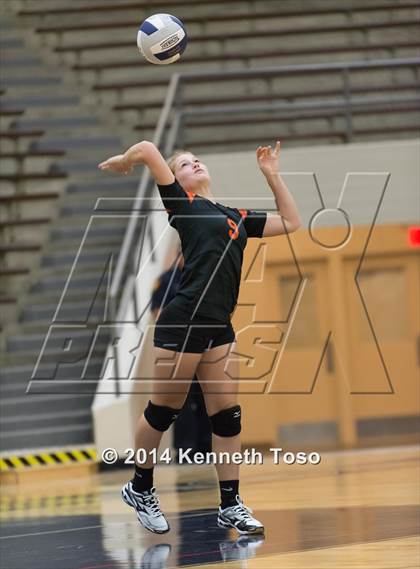 Thumbnail 1 in Highlands vs Medina Valley (SAISD Tournament) photogallery.