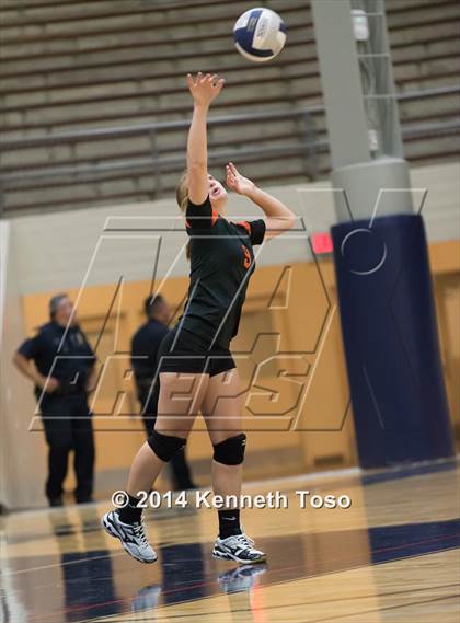 Thumbnail 1 in Highlands vs Medina Valley (SAISD Tournament) photogallery.