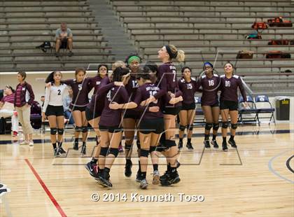 Thumbnail 1 in Highlands vs Medina Valley (SAISD Tournament) photogallery.