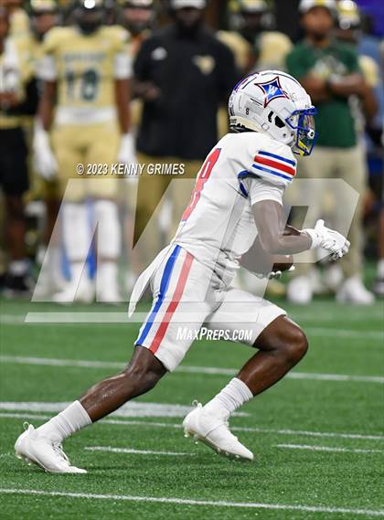 Thumbnail 1 in Grayson vs. Walton photogallery.