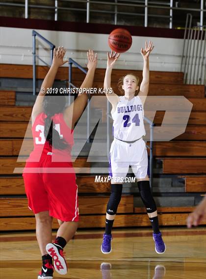 Thumbnail 3 in Harrisburg v Meridian (Rangerette Christmas Classic) photogallery.
