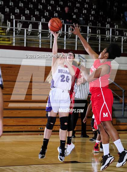 Thumbnail 2 in Harrisburg v Meridian (Rangerette Christmas Classic) photogallery.