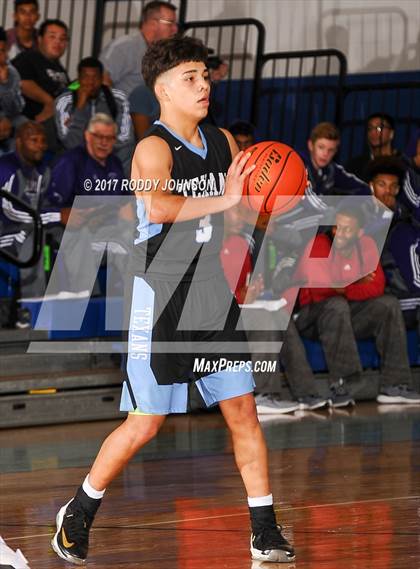 Thumbnail 1 in Sam Rayburn vs. Langham Creek (McDonald's Texas Invitational) photogallery.
