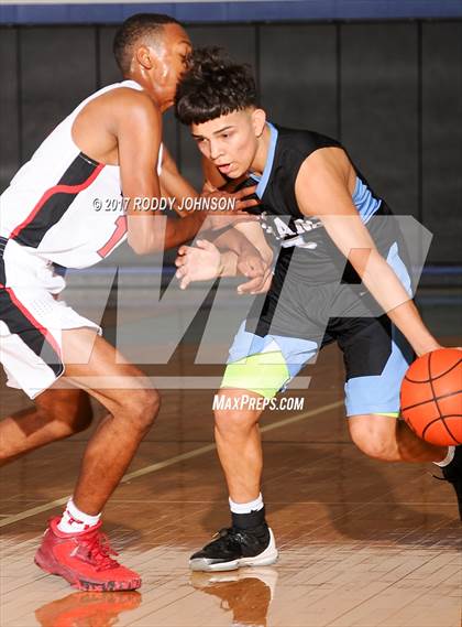 Thumbnail 1 in Sam Rayburn vs. Langham Creek (McDonald's Texas Invitational) photogallery.