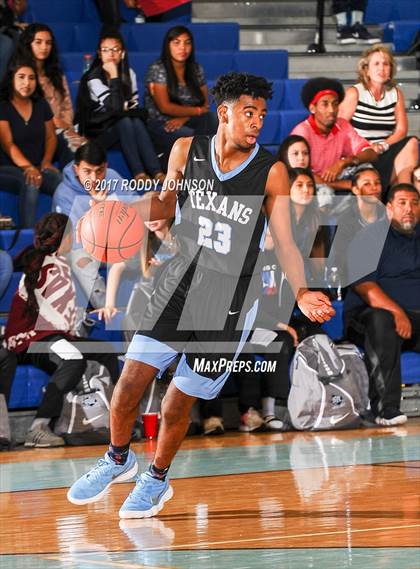 Thumbnail 2 in Sam Rayburn vs. Langham Creek (McDonald's Texas Invitational) photogallery.