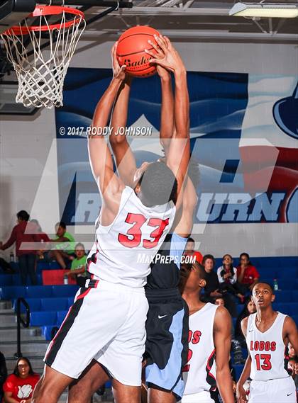 Thumbnail 1 in Sam Rayburn vs. Langham Creek (McDonald's Texas Invitational) photogallery.