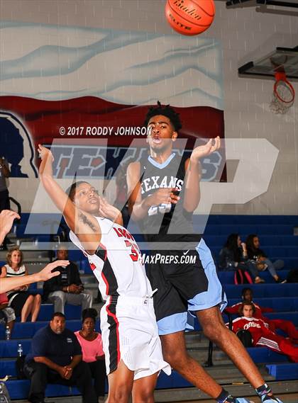 Thumbnail 1 in Sam Rayburn vs. Langham Creek (McDonald's Texas Invitational) photogallery.