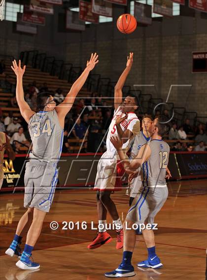 Thumbnail 2 in Etiwanda vs. Santa Margarita (Nike Extravaganza) photogallery.