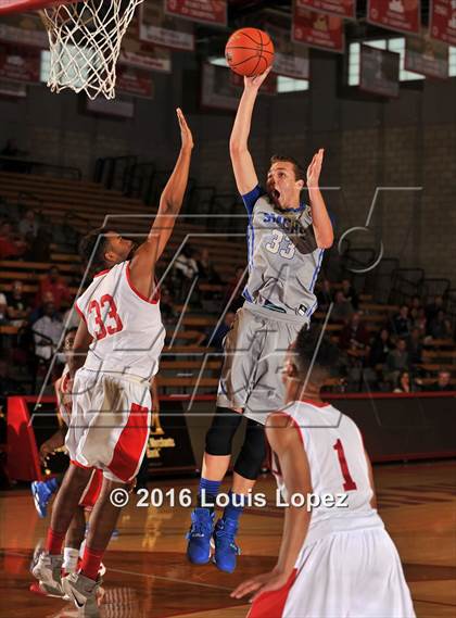 Thumbnail 1 in Etiwanda vs. Santa Margarita (Nike Extravaganza) photogallery.