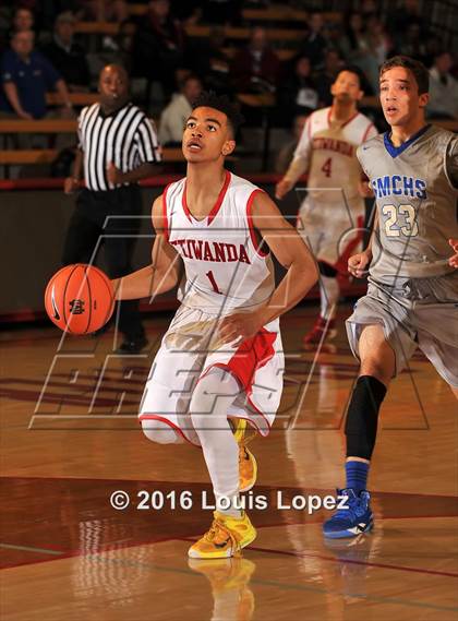 Thumbnail 1 in Etiwanda vs. Santa Margarita (Nike Extravaganza) photogallery.
