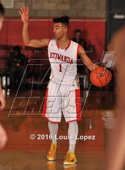 Thumbnail 1 in Etiwanda vs. Santa Margarita (Nike Extravaganza) photogallery.