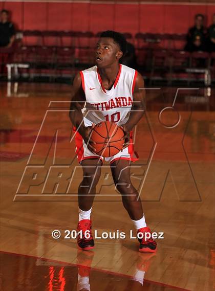 Thumbnail 2 in Etiwanda vs. Santa Margarita (Nike Extravaganza) photogallery.