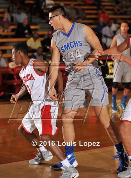 Thumbnail 2 in Etiwanda vs. Santa Margarita (Nike Extravaganza) photogallery.