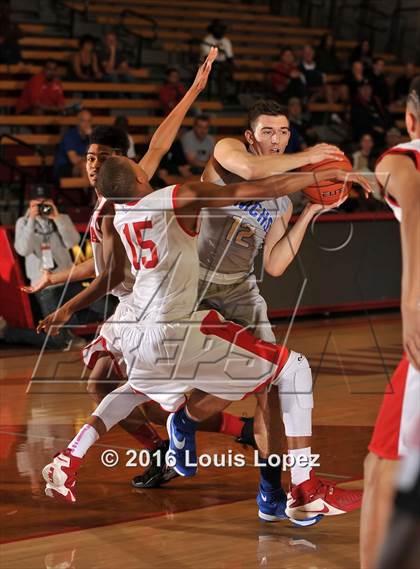 Thumbnail 1 in Etiwanda vs. Santa Margarita (Nike Extravaganza) photogallery.