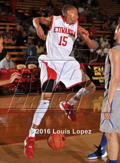 Thumbnail 3 in Etiwanda vs. Santa Margarita (Nike Extravaganza) photogallery.