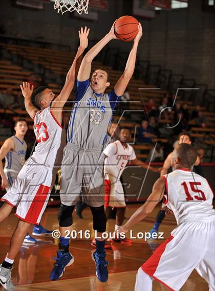 Thumbnail 2 in Etiwanda vs. Santa Margarita (Nike Extravaganza) photogallery.