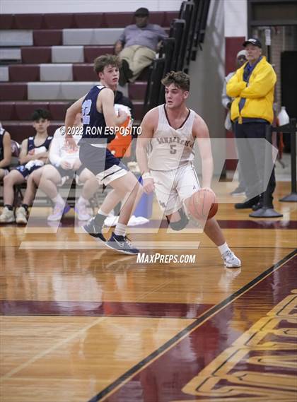 Thumbnail 3 in East Hampton vs Archbishop Molloy (Holiday Classic) photogallery.