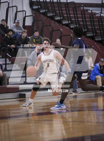 Thumbnail 2 in East Hampton vs Archbishop Molloy (Holiday Classic) photogallery.