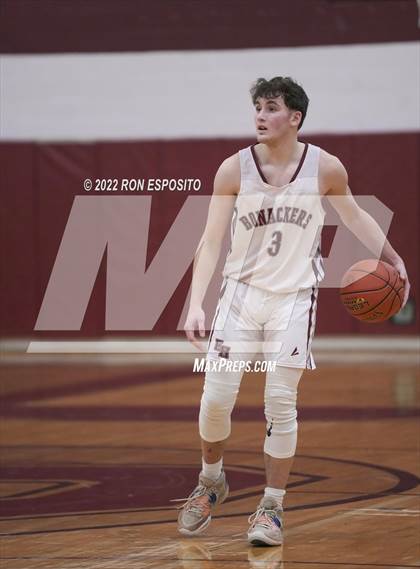 Thumbnail 1 in East Hampton vs Archbishop Molloy (Holiday Classic) photogallery.