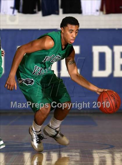 Thumbnail 2 in Lakeside vs. Victor Valley (Desert Heat Invitational) photogallery.
