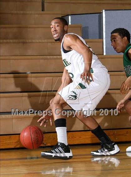 Thumbnail 2 in Lakeside vs. Victor Valley (Desert Heat Invitational) photogallery.