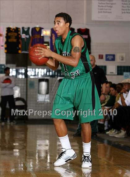 Thumbnail 1 in Lakeside vs. Victor Valley (Desert Heat Invitational) photogallery.