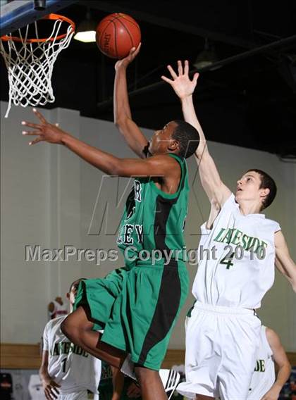 Thumbnail 3 in Lakeside vs. Victor Valley (Desert Heat Invitational) photogallery.