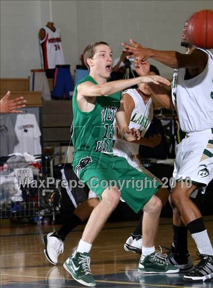 Thumbnail 2 in Lakeside vs. Victor Valley (Desert Heat Invitational) photogallery.