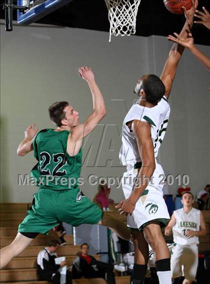 Thumbnail 3 in Lakeside vs. Victor Valley (Desert Heat Invitational) photogallery.