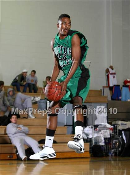Thumbnail 3 in Lakeside vs. Victor Valley (Desert Heat Invitational) photogallery.