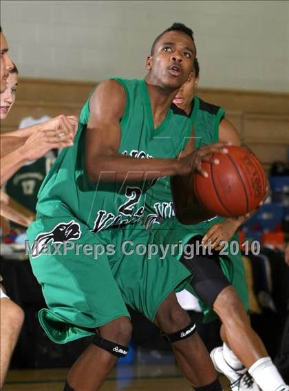 Thumbnail 2 in Lakeside vs. Victor Valley (Desert Heat Invitational) photogallery.