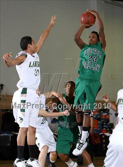 Thumbnail 3 in Lakeside vs. Victor Valley (Desert Heat Invitational) photogallery.