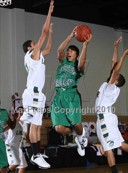 Thumbnail 2 in Lakeside vs. Victor Valley (Desert Heat Invitational) photogallery.