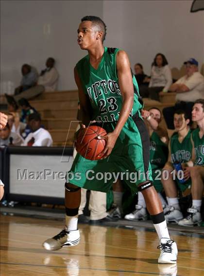 Thumbnail 2 in Lakeside vs. Victor Valley (Desert Heat Invitational) photogallery.