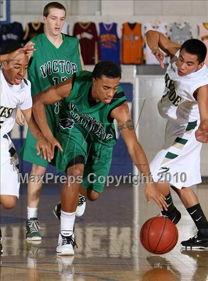 Thumbnail 3 in Lakeside vs. Victor Valley (Desert Heat Invitational) photogallery.