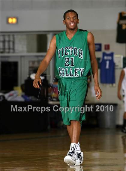Thumbnail 2 in Lakeside vs. Victor Valley (Desert Heat Invitational) photogallery.