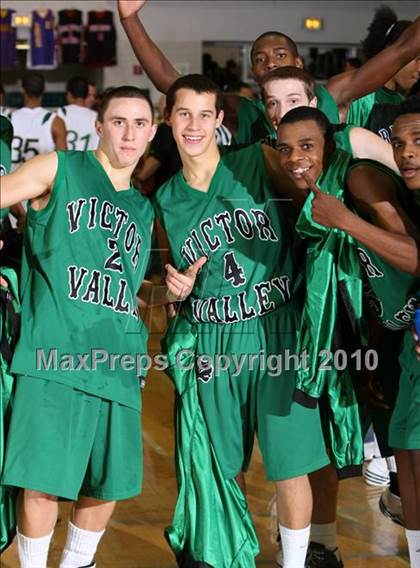 Thumbnail 2 in Lakeside vs. Victor Valley (Desert Heat Invitational) photogallery.