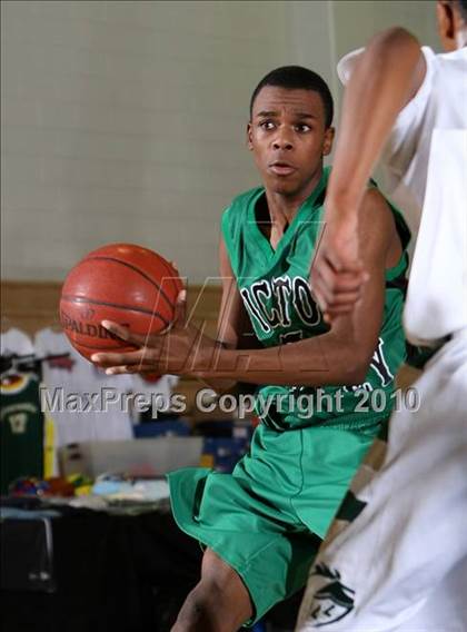 Thumbnail 3 in Lakeside vs. Victor Valley (Desert Heat Invitational) photogallery.