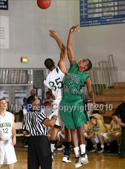 Thumbnail 2 in Lakeside vs. Victor Valley (Desert Heat Invitational) photogallery.
