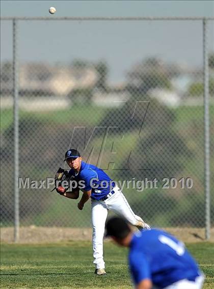 Thumbnail 3 in Charter Oak @ Diamond Ranch photogallery.