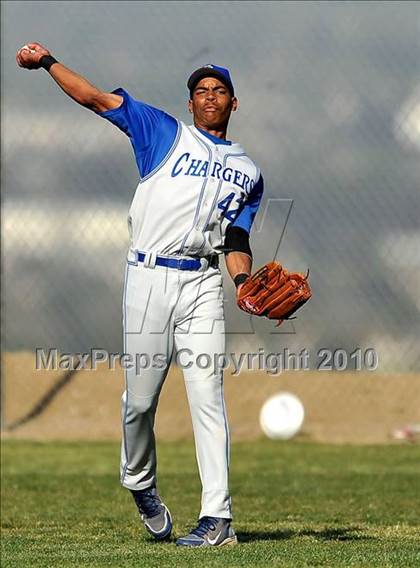 Thumbnail 3 in Charter Oak @ Diamond Ranch photogallery.